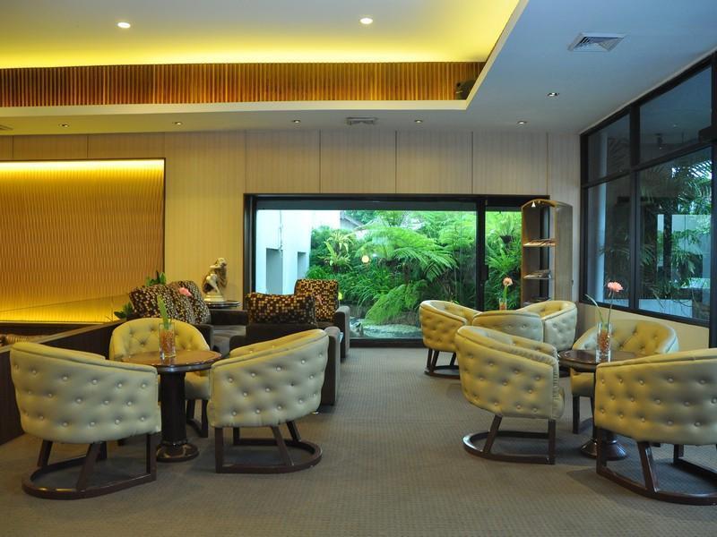 Lux Tychi Hotel Malang Zewnętrze zdjęcie